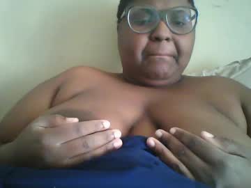 Mocha_Mamis Chaturbate stream image from March 17, 2025