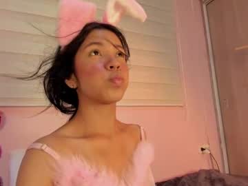 Emily_Sweett12 Chaturbate stream image from March 17, 2025