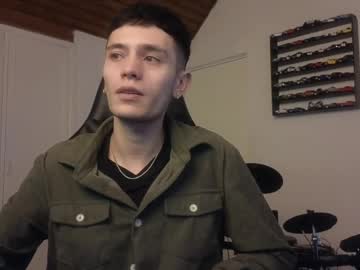 Mr_Andresr Chaturbate stream image from March 17, 2025