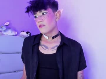 Andrew_Uwu_ Chaturbate stream image from March 17, 2025