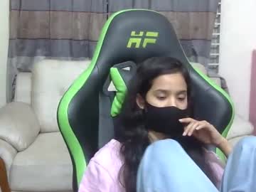 Camgirls12 Chaturbate stream image from March 17, 2025
