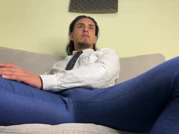 Tom_Blunt96 Chaturbate stream image from March 17, 2025