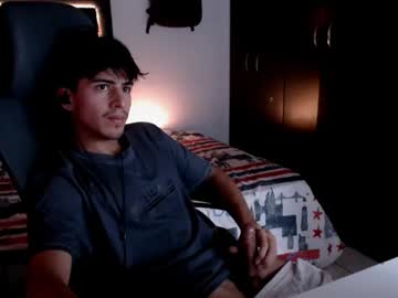 Thieves_Us Chaturbate stream image from March 17, 2025