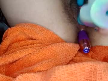Candybarrrz Chaturbate stream image from March 17, 2025