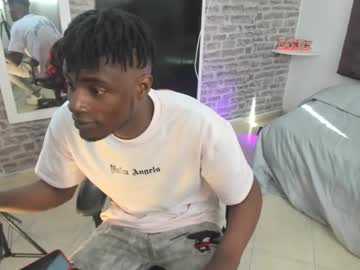 Maximiliano_Coral Chaturbate stream image from March 17, 2025
