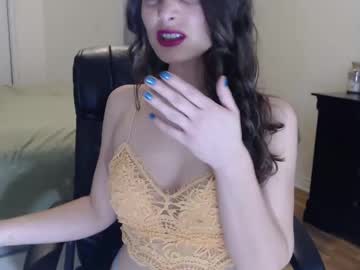 Midsummernightsdream Chaturbate stream image from March 17, 2025