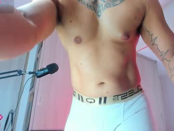 Ashtonscott Chaturbate stream image from March 17, 2025