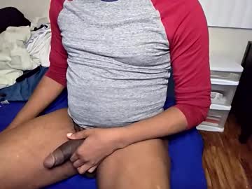 Chocdude2877 Chaturbate stream image from March 17, 2025