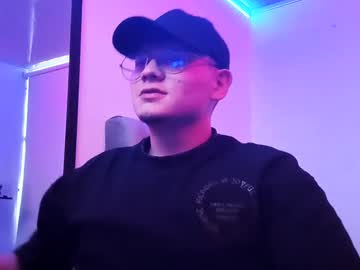 Boss715846 Chaturbate stream image from March 17, 2025