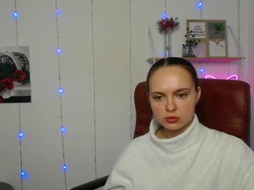 Khaleesimoon Chaturbate stream image from March 17, 2025