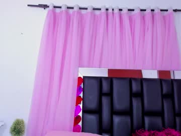 Milfaura_ Chaturbate stream image from March 17, 2025