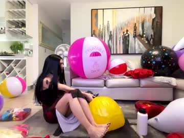 Owllete Chaturbate stream image from March 17, 2025