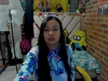 Zara_Bluee Chaturbate stream image from March 17, 2025