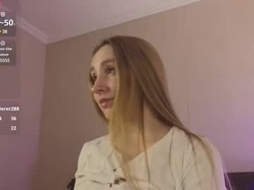 Polidevis Chaturbate stream image from March 17, 2025