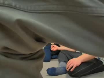 Caseyandfriends Chaturbate stream image from March 18, 2025
