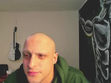 Danielfiestaa Chaturbate stream image from March 18, 2025
