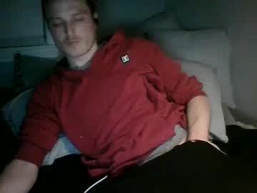 Dee4dayz19 Chaturbate stream image from March 18, 2025