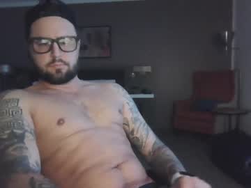 Jams33m Chaturbate stream image from March 18, 2025