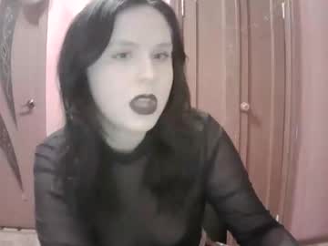 Lunamystique_ Chaturbate stream image from March 18, 2025