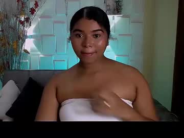 Bigass_Brunette18 Chaturbate stream image from March 18, 2025
