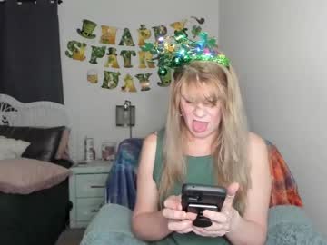 Emberpheonixxx Chaturbate stream image from March 18, 2025
