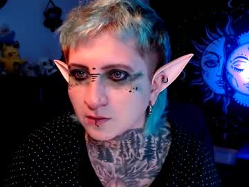 Ftmblueyes Chaturbate stream image from March 18, 2025