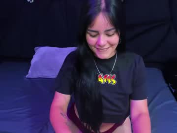 Lucy_Brunno Chaturbate stream image from March 18, 2025