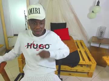 Peluche_Ebony1 Chaturbate stream image from March 18, 2025