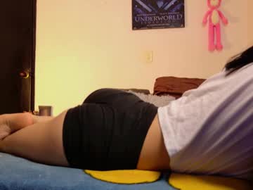 Trixx_01 Chaturbate stream image from March 18, 2025