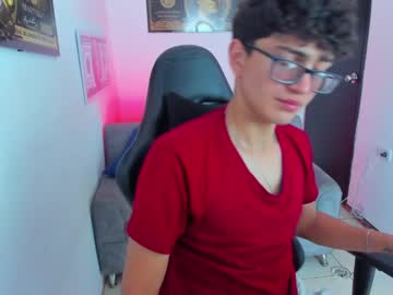 Tylerwhiite_ Chaturbate stream image from March 18, 2025