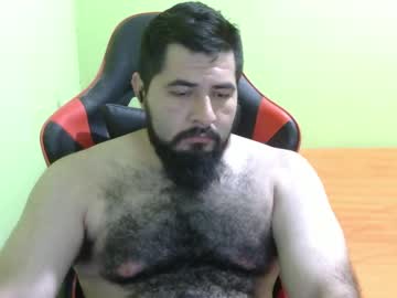 Daviddelz Chaturbate stream image from March 18, 2025