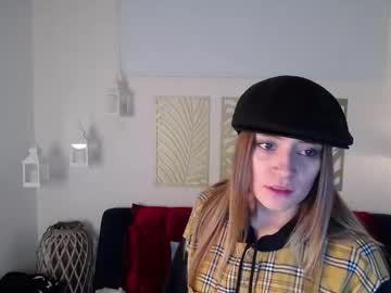 Hat_Girl Chaturbate stream image from March 18, 2025