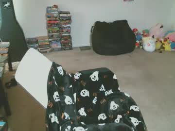 Sallylongzzzts Chaturbate stream image from March 18, 2025