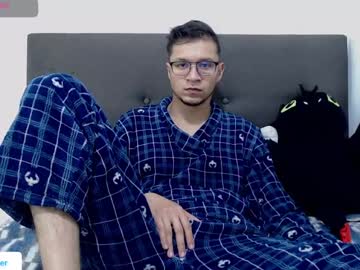 Andy_Bunny_Lover Chaturbate stream image from March 18, 2025