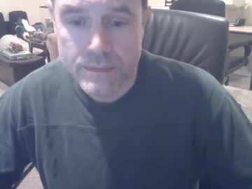 Daved14u Chaturbate stream image from March 18, 2025
