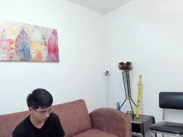 Dominik_Lee Chaturbate stream image from March 18, 2025