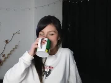 Katlopez19 Chaturbate stream image from March 18, 2025