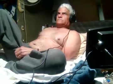 Joelcojones Chaturbate stream image from March 18, 2025