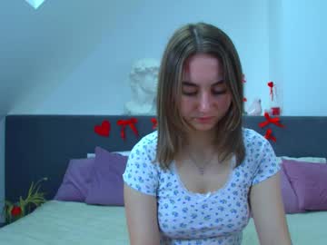 Amalialambert Chaturbate stream image from March 18, 2025