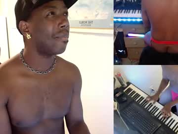 Bicepsandfrot Chaturbate stream image from March 18, 2025