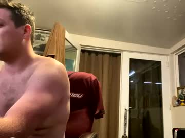 Sophiaroze Chaturbate stream image from March 18, 2025