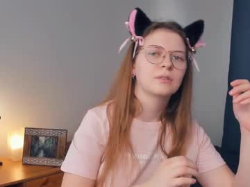 Daisyblakeway Chaturbate stream image from March 18, 2025