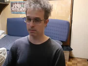 E_Max_3 Chaturbate stream image from March 18, 2025