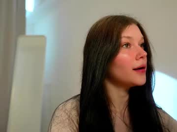 Kelly_Ember Chaturbate stream image from March 18, 2025