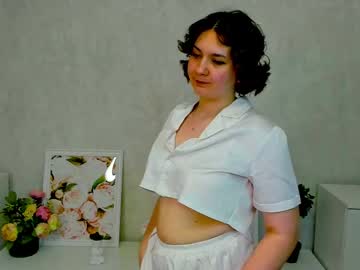 Madnessgirl Chaturbate stream image from March 18, 2025