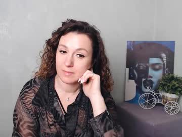 Arinamet_ Chaturbate stream image from March 18, 2025