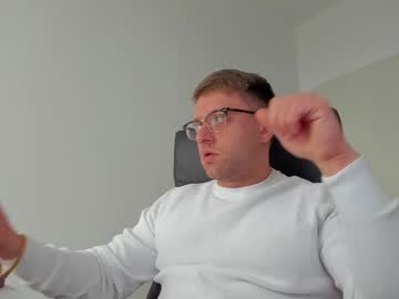 Findomguyxxx Chaturbate stream image from March 18, 2025