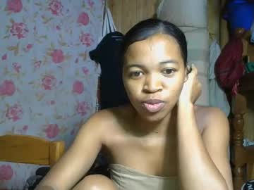 Kelange1103 Chaturbate stream image from March 18, 2025