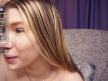 Meghanblood Chaturbate stream image from March 18, 2025