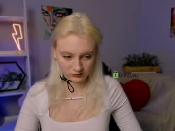 Sweety_Kyily Chaturbate stream image from March 18, 2025